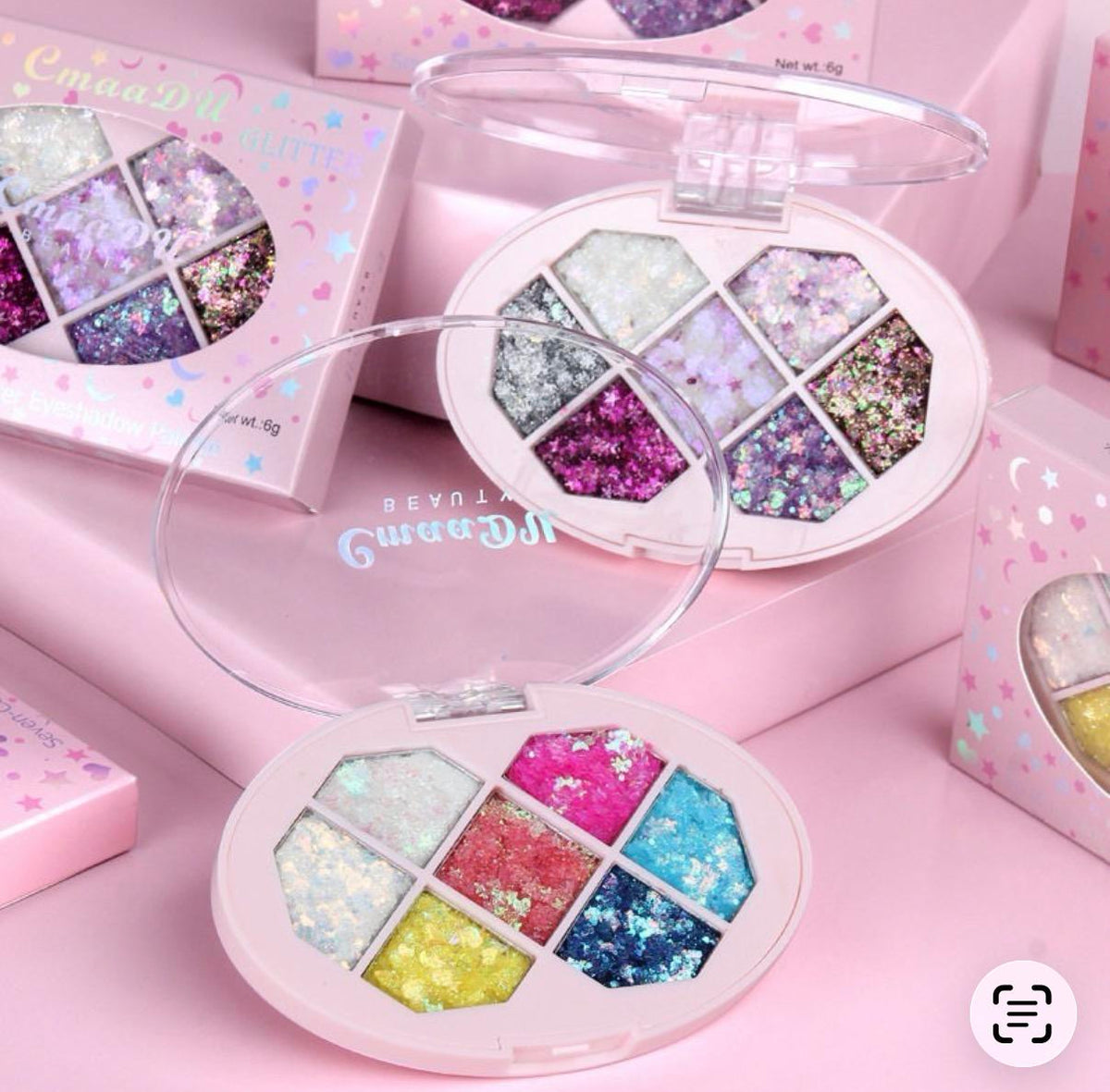 Cmaadu Multichrome Eyeshadow Palette